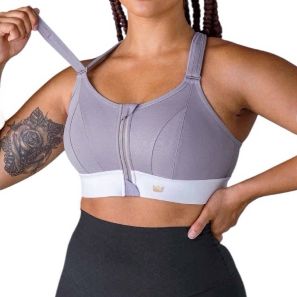 SHEFIT Front-Zip Support Sports Bra - Light Purple with White Band. 2 luxe
